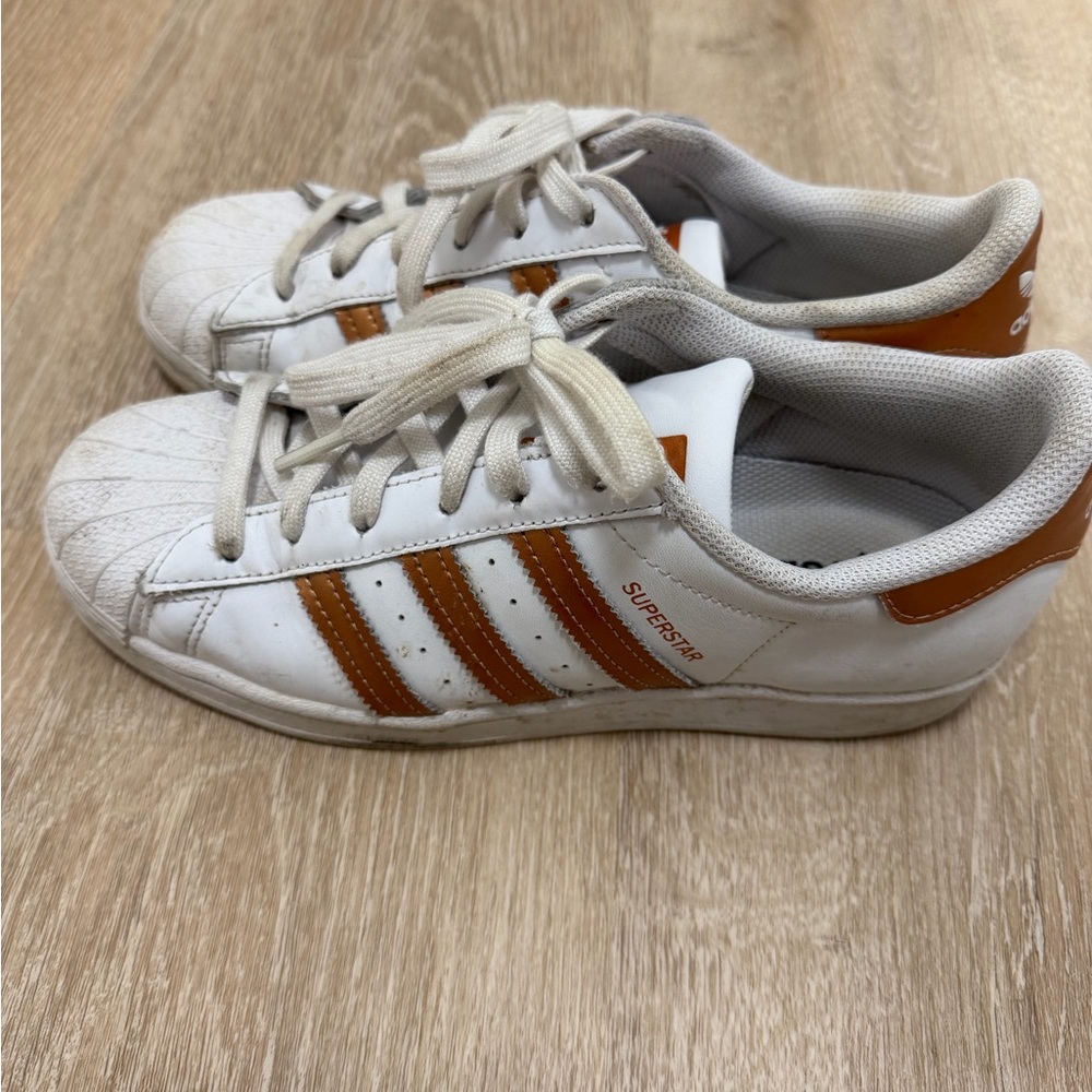 Adidas Superstar Women’s size 7.5